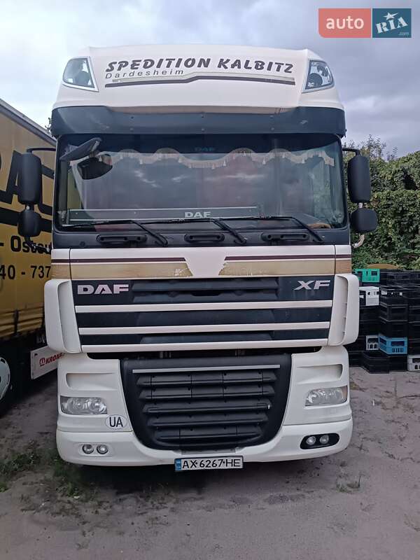 Тягач DAF XF 105 2011 в 