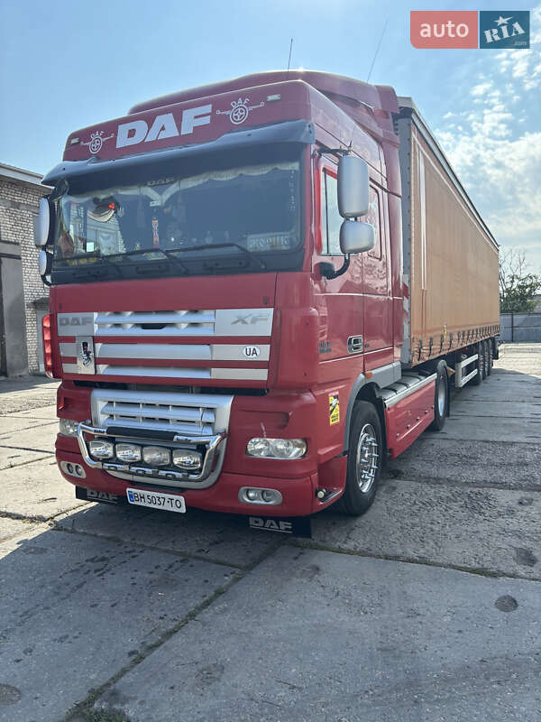 Тягач DAF XF 105 2011 в 