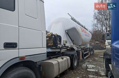 Тягач DAF XF 105 2010 в 