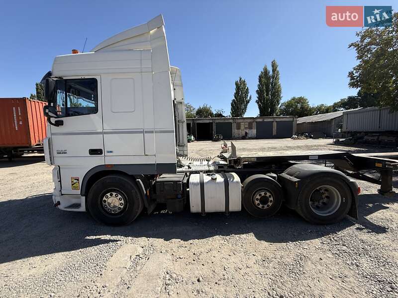 Тягач DAF XF 105 2013 в Одессе