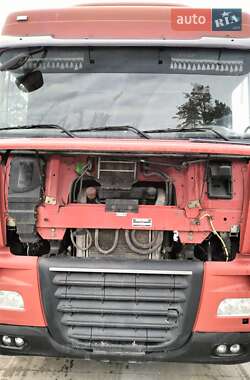 Тягач DAF XF 105 2011 в 