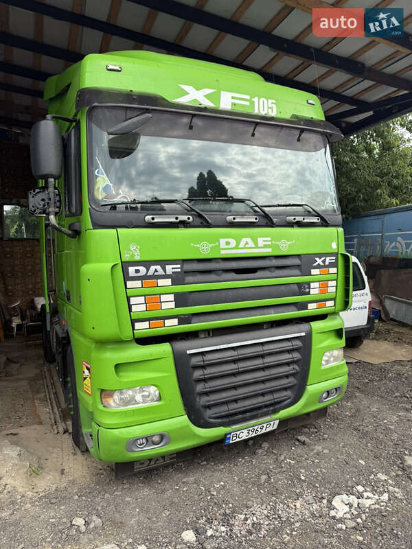 Тягач DAF XF 105 2007 в Львові