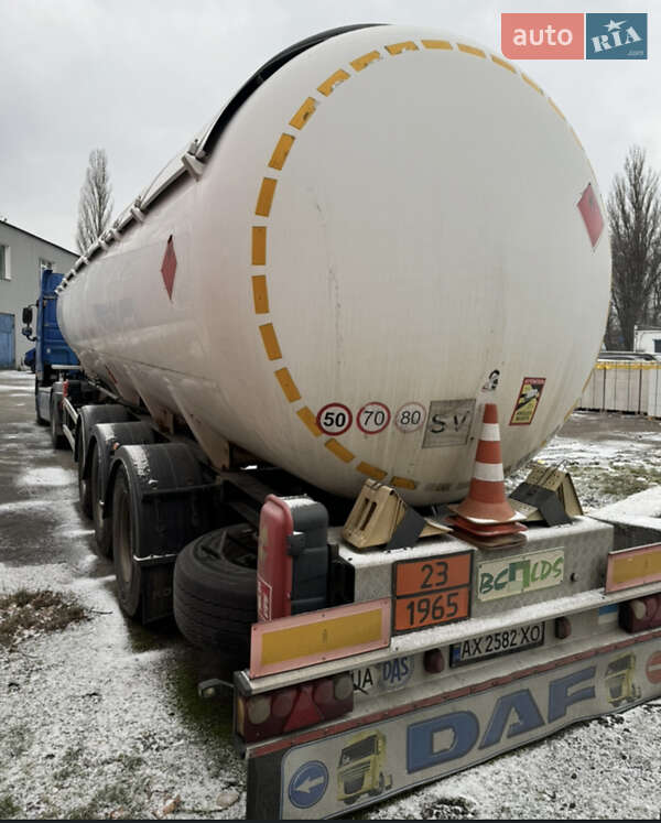 Бензовоз DAF XF 105 2012 в Харькове