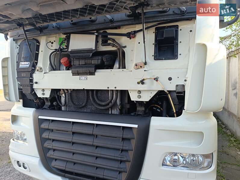 Тягач DAF XF 105 2012 в Ровно