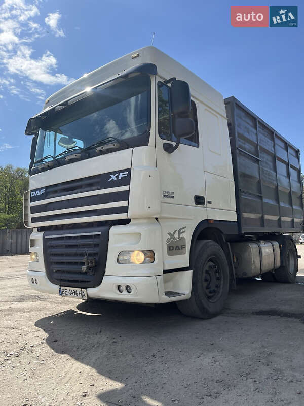 Самосвал DAF XF 105 2008 в 
