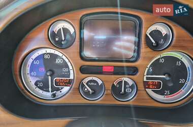 Тягач DAF XF 105 2010 в 