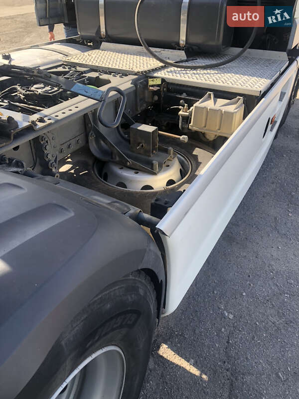 Тягач DAF XF 105 2013 в Запоріжжі