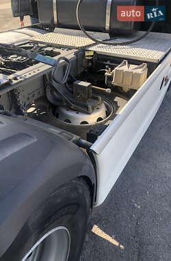 Тягач DAF XF 105 2013 в 