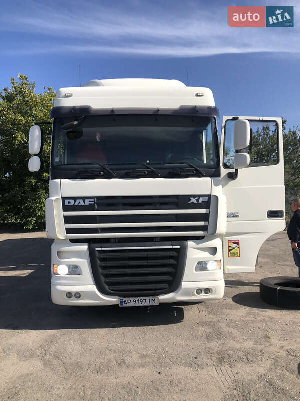 Тягач DAF XF 105 2013 в Запоріжжі