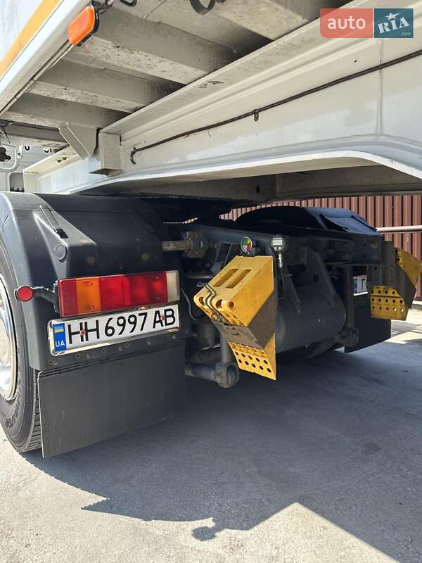 Тягач DAF XF 105 2009 в Ровно