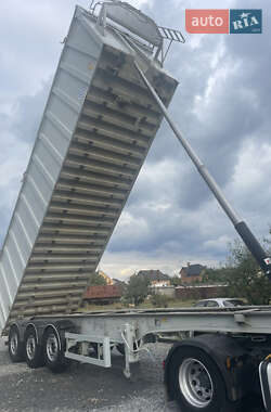 Зерновоз DAF XF 105 2012 в 