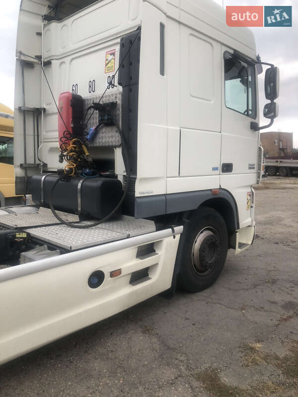 Тягач DAF XF 105 2013 в Запорожье