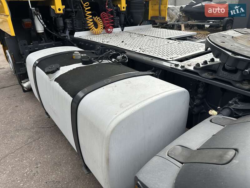 Тягач DAF XF 105 2013 в Киеве