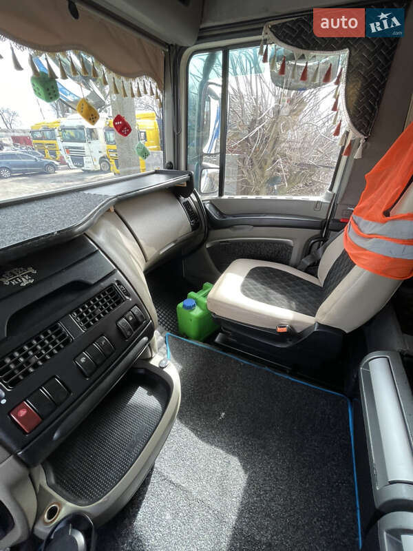 Самосвал DAF XF 105 2009 в Киеве