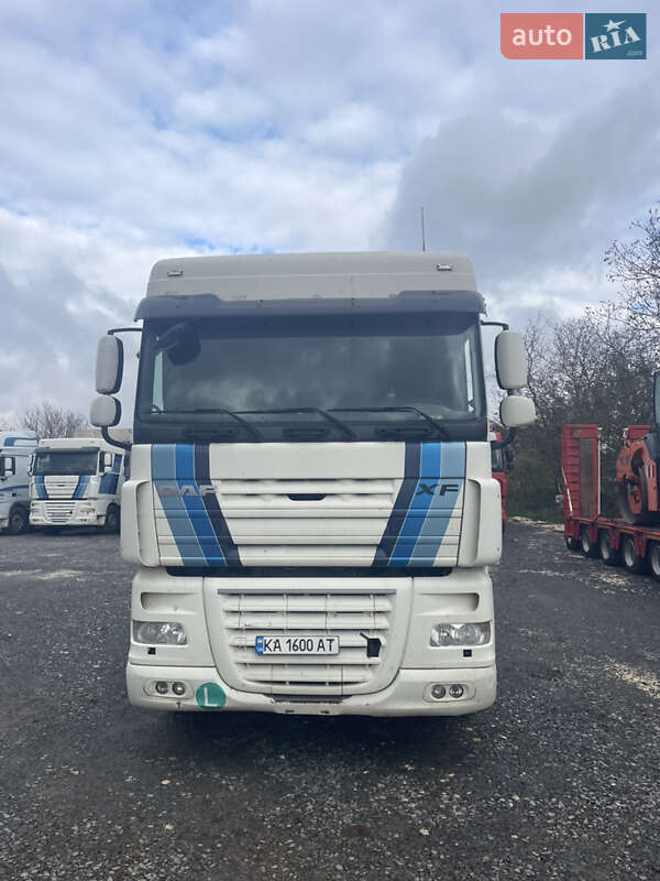 Тягач DAF XF 105 2011 в Дрогобичі