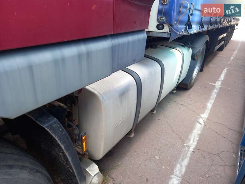 Тягач DAF XF 105 2012 в Чернигове