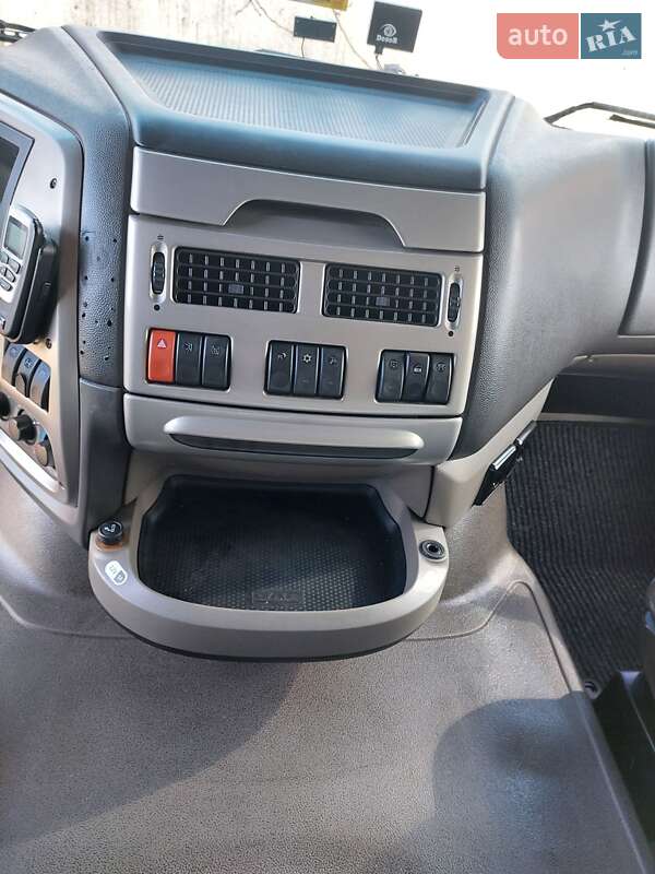 Тягач DAF XF 105 2012 в Сарнах