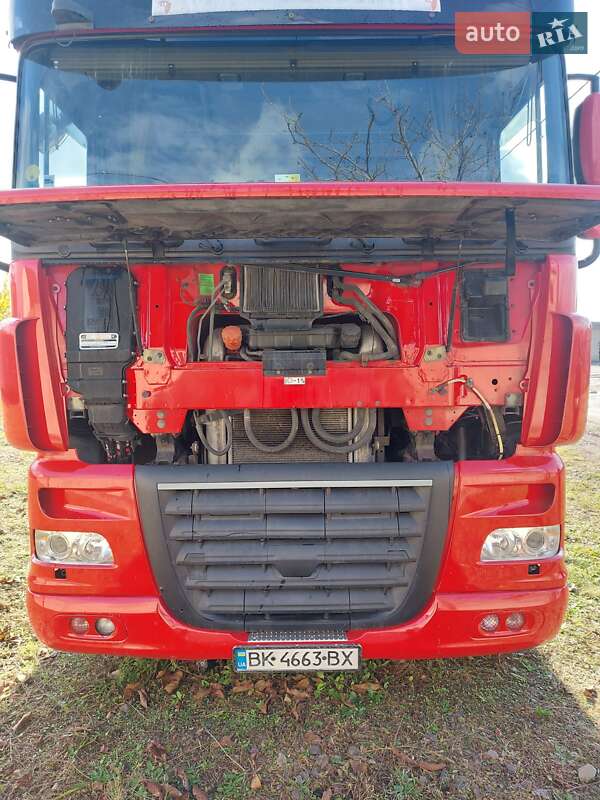 Тягач DAF XF 105 2012 в Сарнах