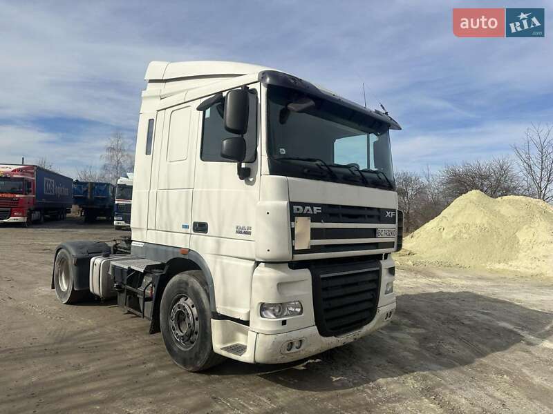 Тягач DAF XF 105 2013 в Львове