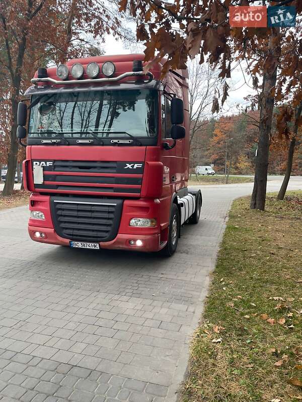 Тягач DAF XF 105 2006 в Львове фото Тягач DAF XF 105 2006 в Львове