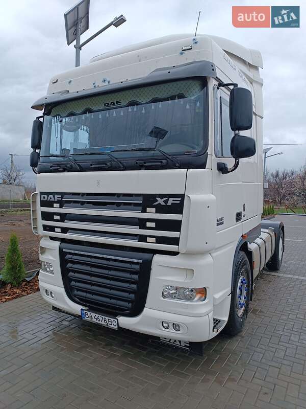 Тягач DAF XF 105 2007 в Буче