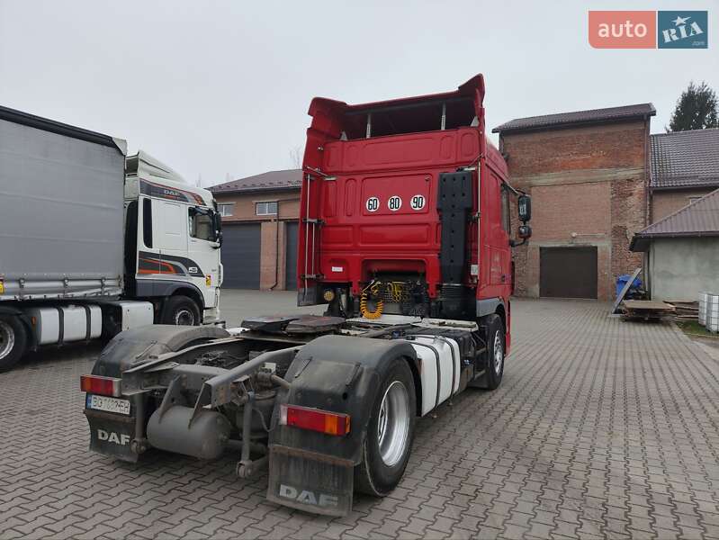 Тягач DAF XF 105 2010 в Городку