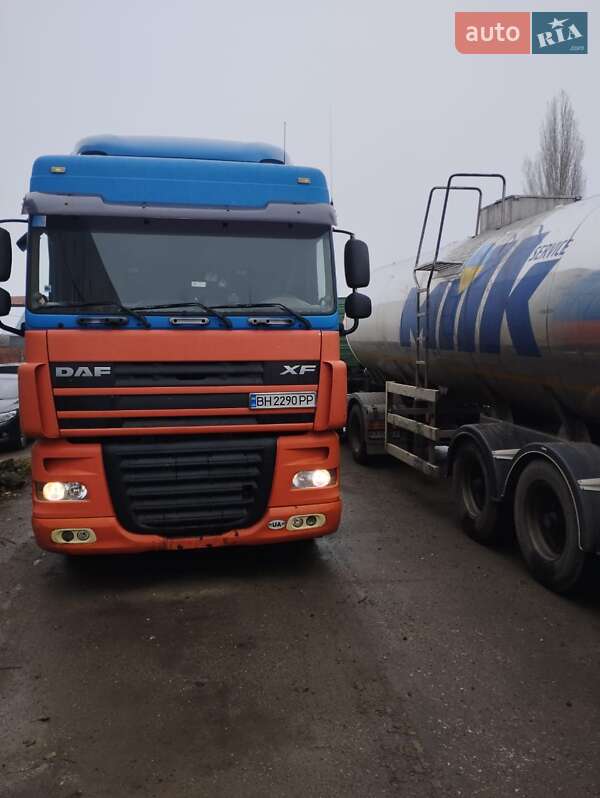 Тягач DAF XF 105 2006 в Одесі