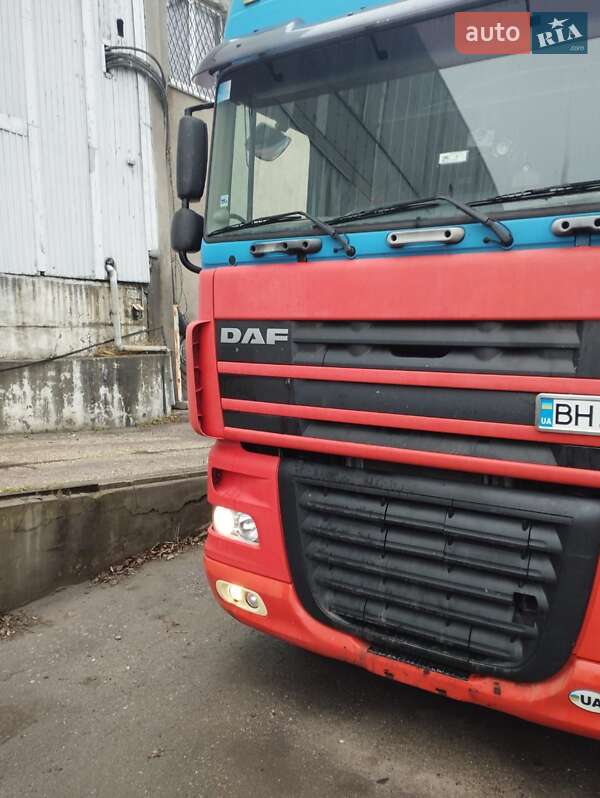 Тягач DAF XF 105 2006 в Одесі