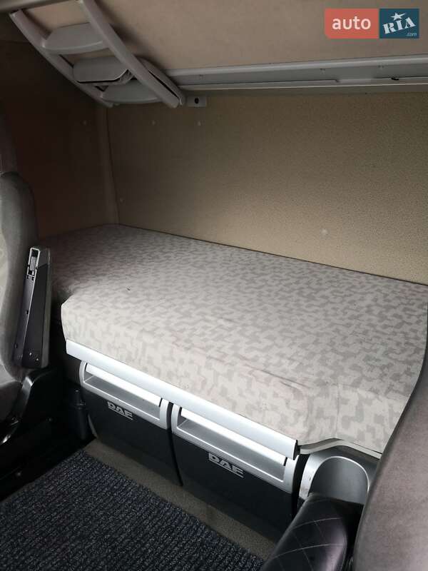 Тягач DAF XF 105 2011 в Кам'янському