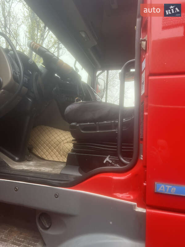 Тягач DAF XF 105 2012 в Кам'янському