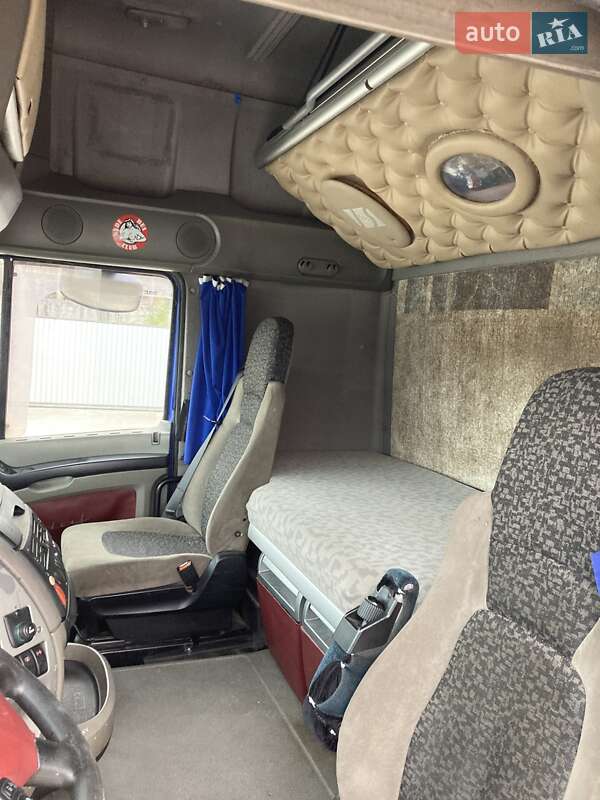 Тягач DAF XF 105 2007 в Кривому Розі