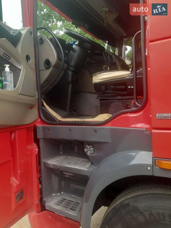 Тягач DAF XF 105 2006 в Павлограде