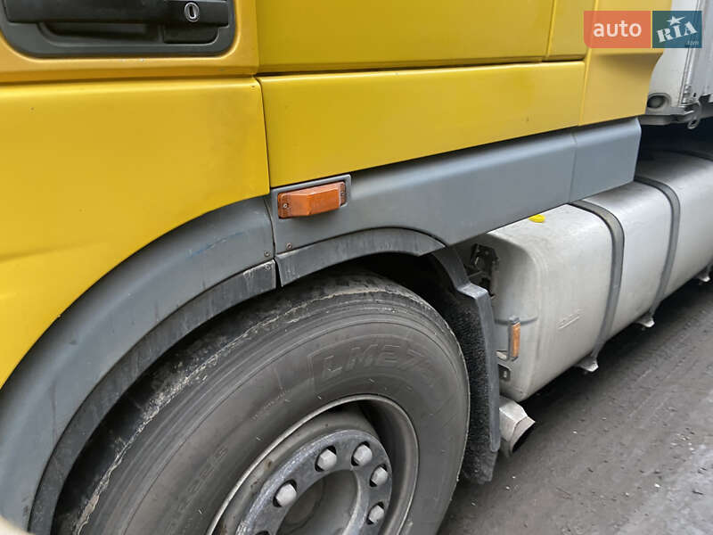 Тягач DAF XF 105 2010 в Звягеле