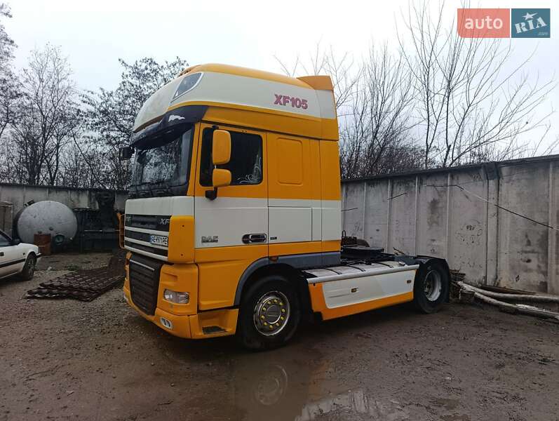 Тягач DAF XF 105 2008 в Дніпрі фото Тягач DAF XF 105 2008 в Дніпрі