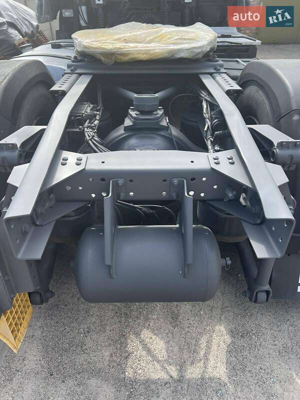 Тягач DAF XF 105 2012 в Киеве