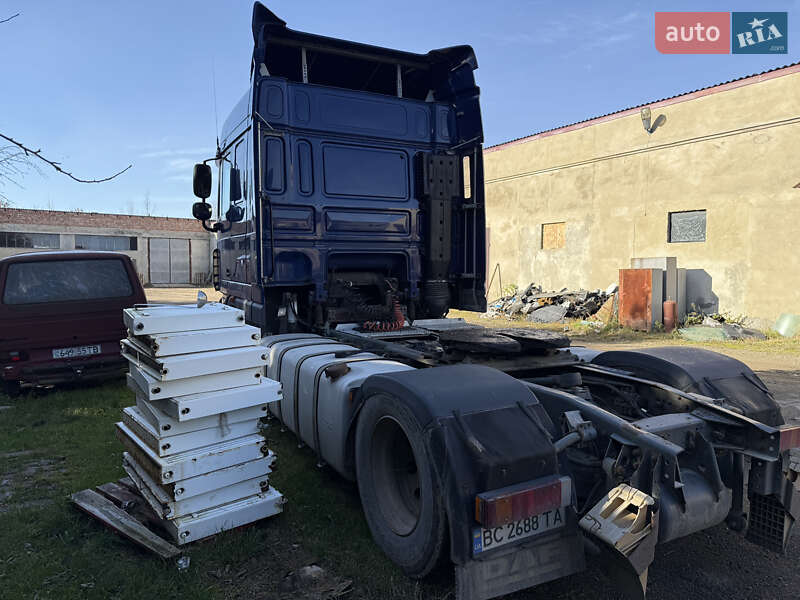 Тягач DAF XF 105 2011 в Самборе