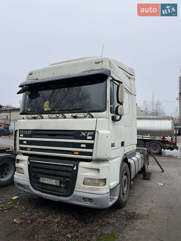 Тягач DAF XF 105 2009 в Киеве