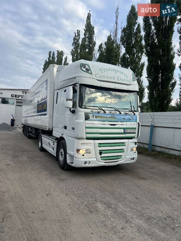 Тягач DAF XF 105 2008 в Ровно