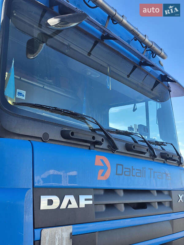 Тягач DAF XF 105 2010 в Красном