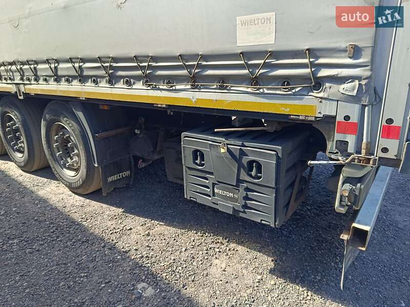 Тягач DAF XF 105 2012 в Кривом Роге