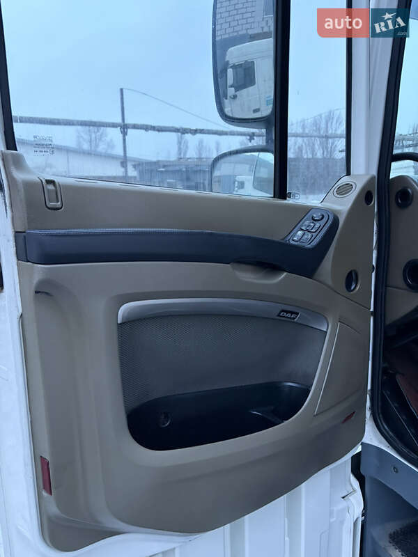 Тягач DAF XF 105 2011 в Черкассах