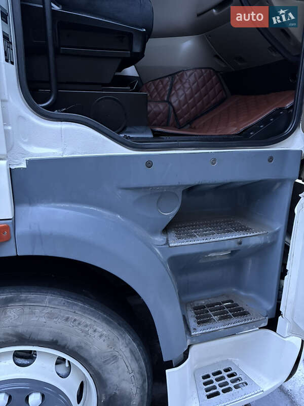 Тягач DAF XF 105 2011 в Черкассах