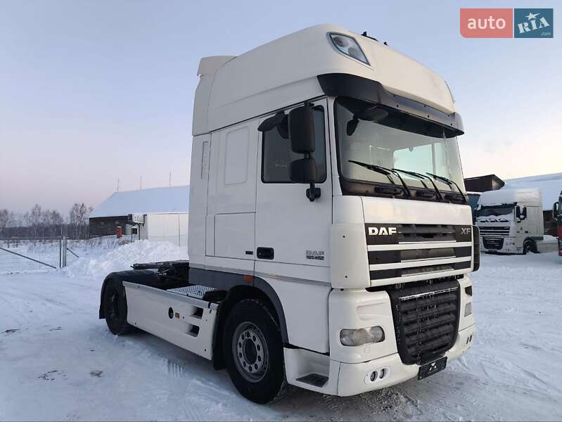 Тягач DAF XF 105 2008 в Обухове