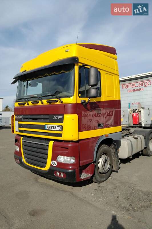 Тягач DAF XF 105 2011 в Вышгороде
