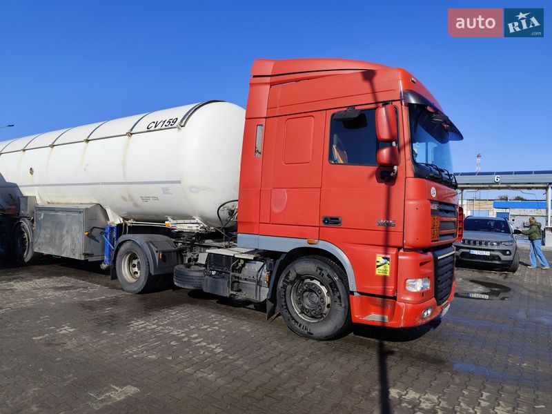 Тягач DAF XF 105 2011 в Боярке