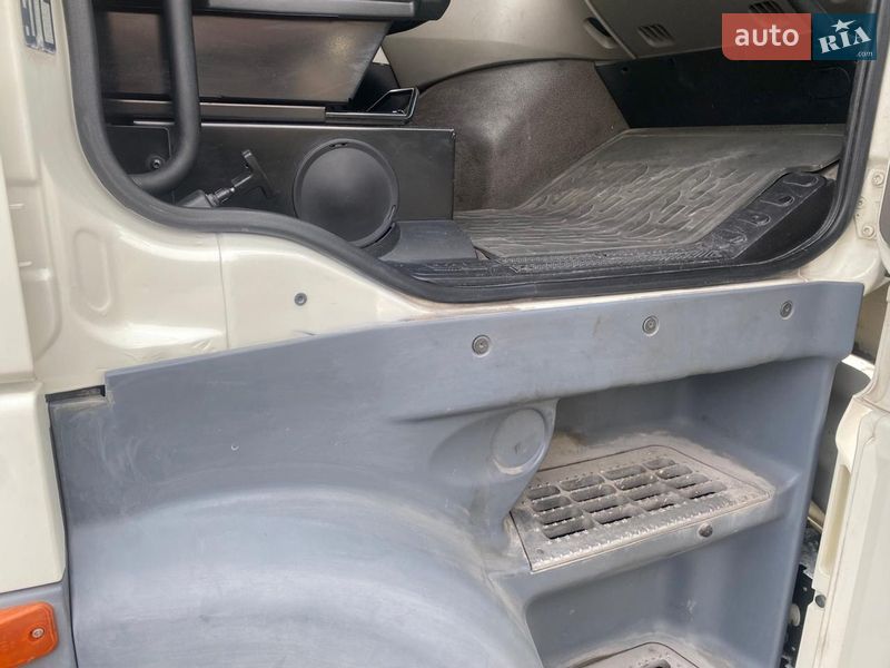 Тягач DAF XF 105 2011 в Киеве