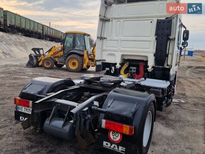 Тягач DAF XF 105 2011 в Рівному