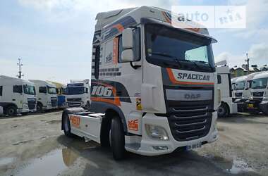 Тягач DAF XF 106 2014 в Радехове