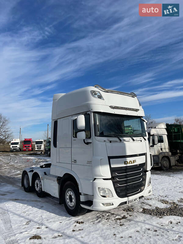 Тягач DAF XF 106 2015 в Бучачі