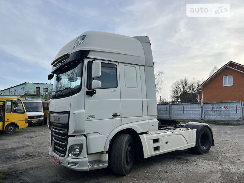 Тягач DAF XF 106 2014 в Ровно